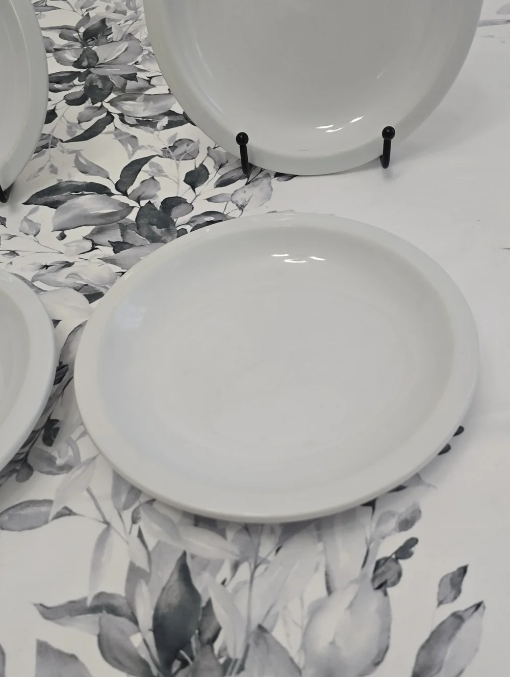 Vintage Pottery Barn Set Of 4 Suppertime Restaurant Salad Plates White